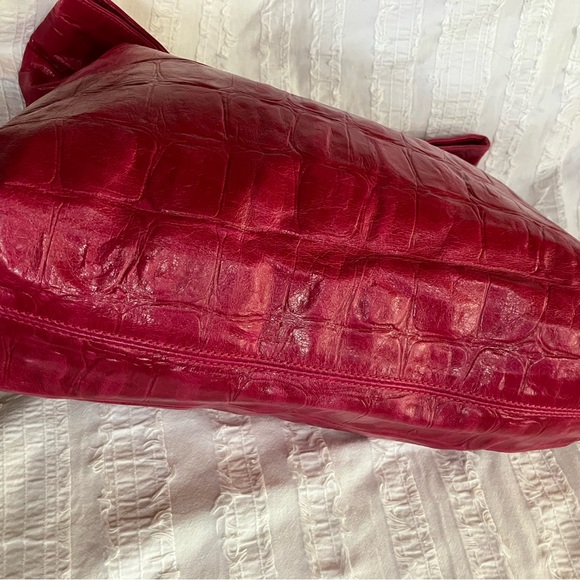 TOTE/CLUTCH bag, ITALY LEATHER alligator embossed, raspberry - Picture 9 of 14